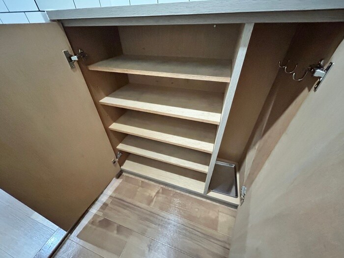 アドヴァンスコート緑地の物件内観写真