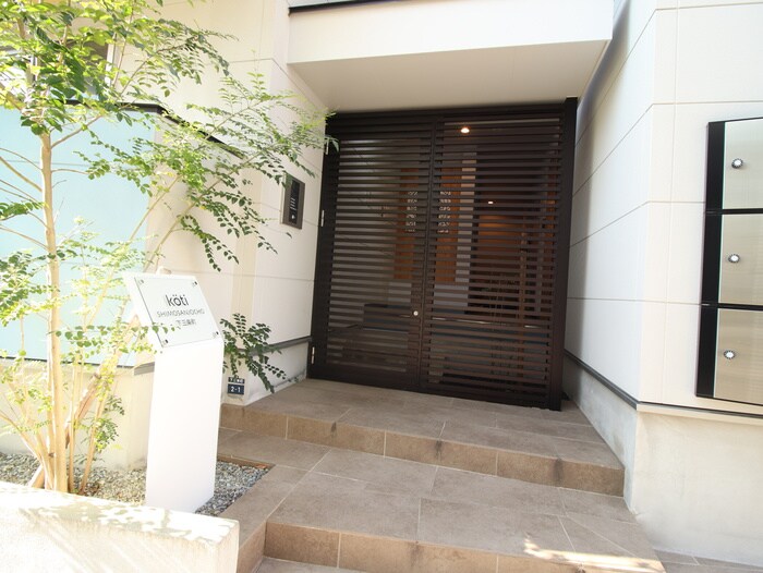 コティ下三条町の物件外観写真