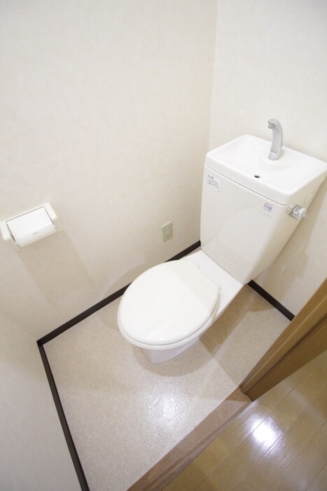 ＣＯＵＲＴ　ＡＲＥＳＴの物件内観写真