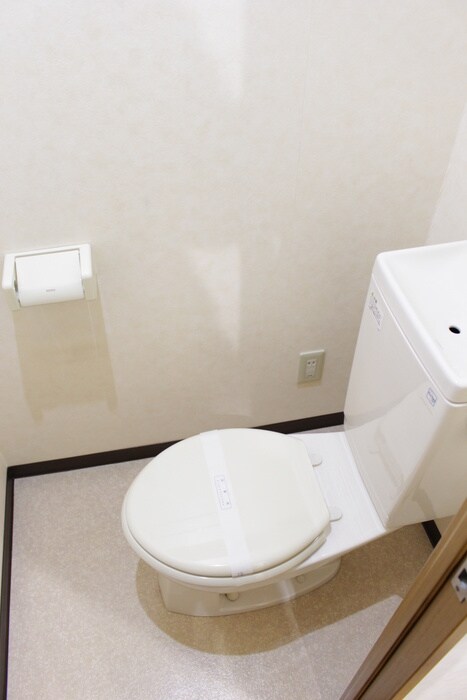 ＣＯＵＲＴ　ＡＲＥＳＴの物件内観写真