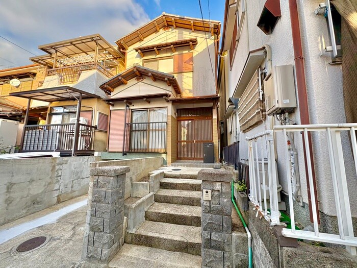 八幡市橋本糸ケ上戸建ての物件外観写真