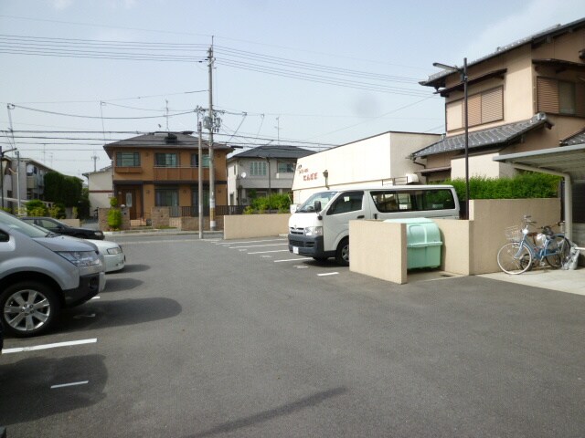 グラシュ－ズ・メゾンの物件外観写真