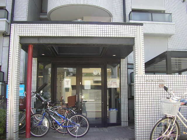 ロイヤル南桜塚の物件外観写真