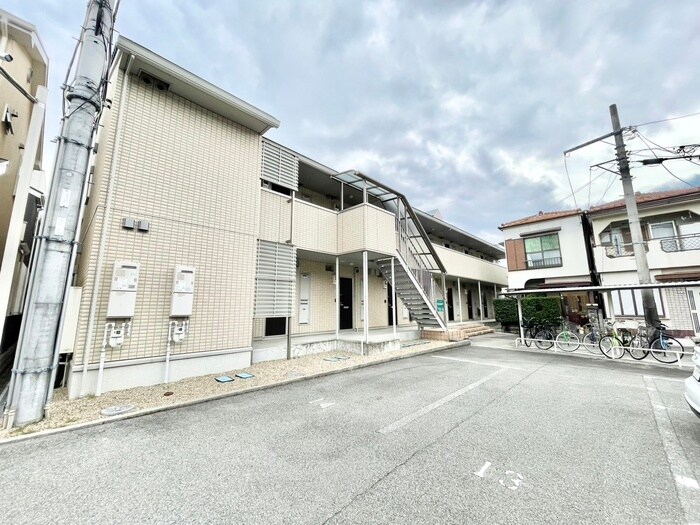 Ｆｒｏｎｔ　Ｈｏｕｓｅ　Ａ棟の物件外観写真