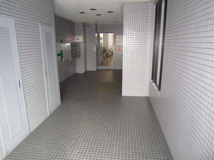 パシフィックマンションの物件外観写真