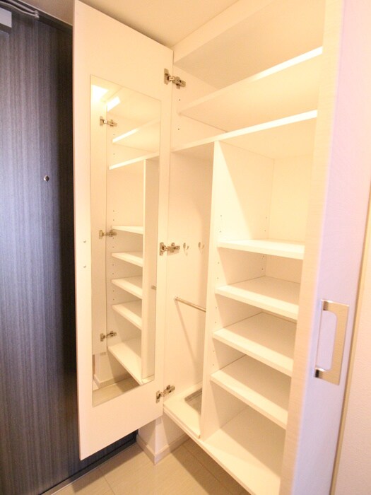 ﾌｧｰｽﾄﾌｨｵｰﾚ神戸駅前(1103)の物件内観写真