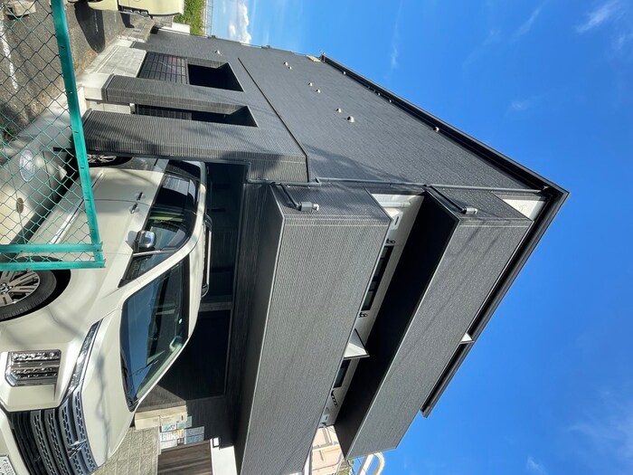 モダンアパートメント枚方三矢町の物件外観写真