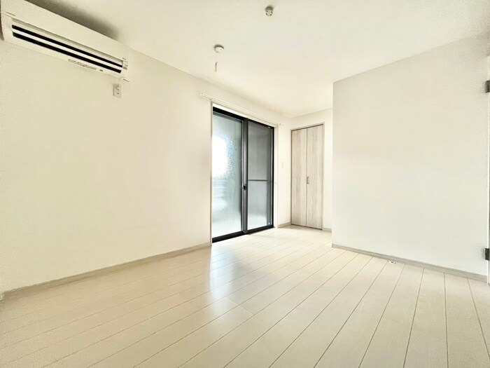 モダンアパートメント枚方三矢町の物件内観写真