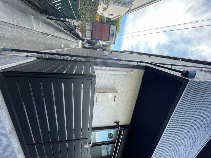 モダンアパートメント枚方三矢町の物件外観写真