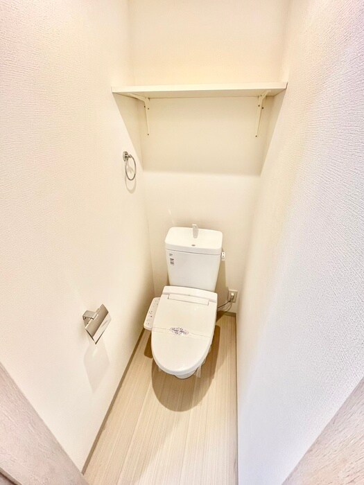 モダンアパートメント枚方三矢町の物件内観写真