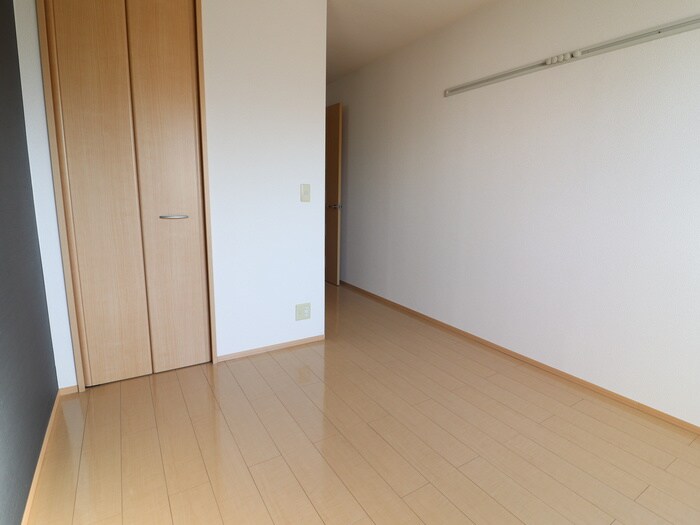 ルミエ－ルの物件内観写真