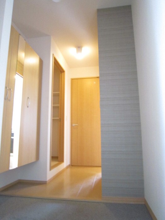 コリーナ島坂の物件内観写真