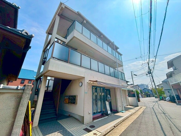 メゾンパピヨンの物件外観写真