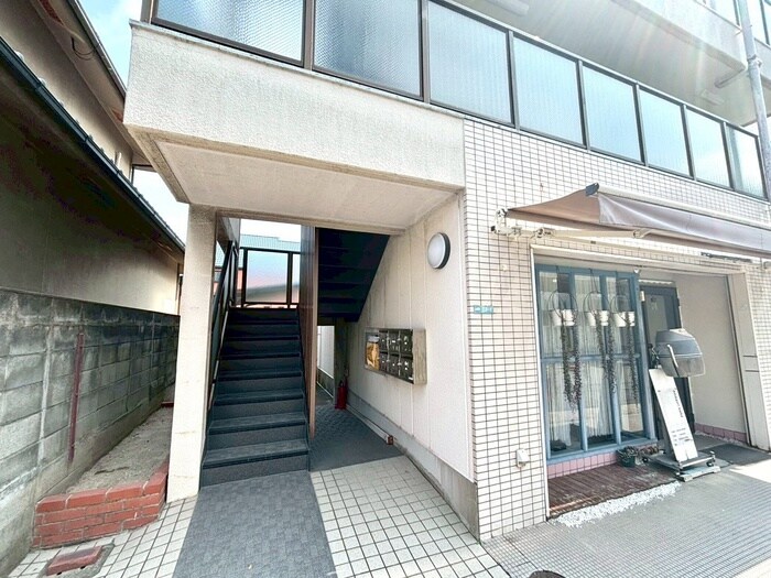 メゾンパピヨンの物件外観写真