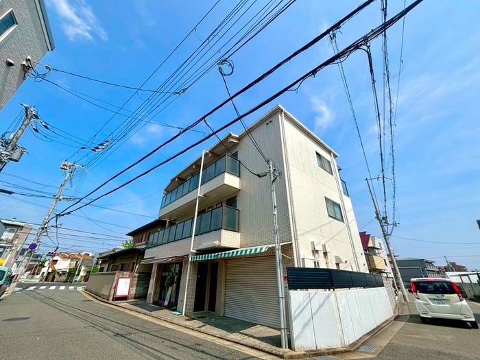 メゾンパピヨンの物件外観写真