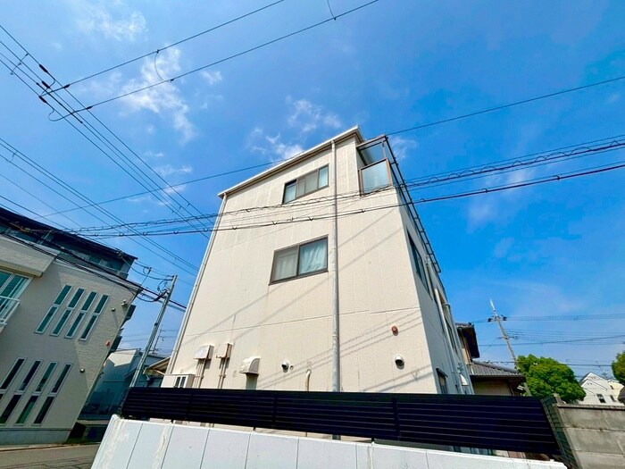 メゾンパピヨンの物件外観写真