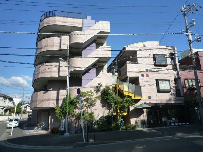 カサモラ－ダ船場（６－８号室）の物件外観写真