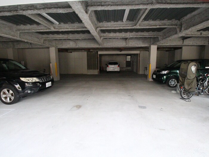 カサモラ－ダ船場（６－８号室）の物件外観写真