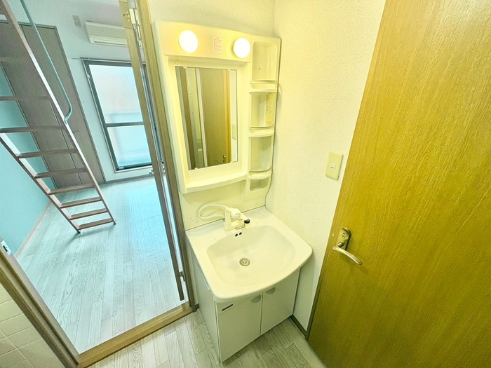 オズレジデンス鶴見の物件内観写真