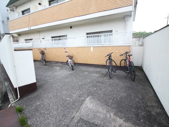 レゾン　シゲの物件外観写真