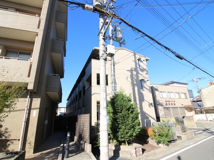 ミナス　ティリスの物件外観写真