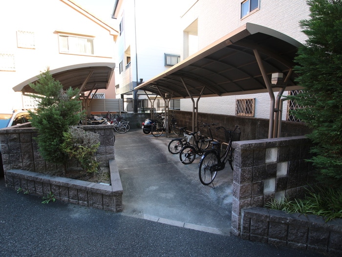 ミナス　ティリスの物件外観写真