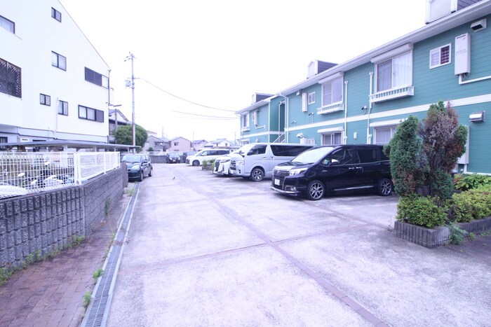 ビクトアール江角の物件外観写真