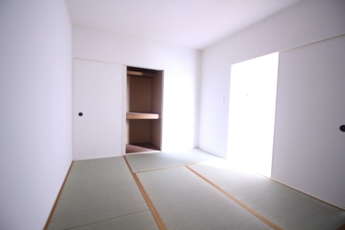 ビクトアール江角の物件内観写真