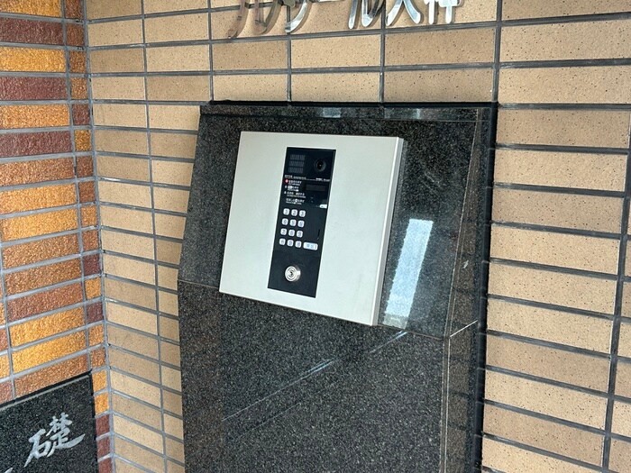 プレジ－ル天神の物件外観写真