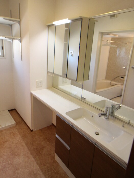 ウエストフィールド１０Ｃ棟の物件内観写真