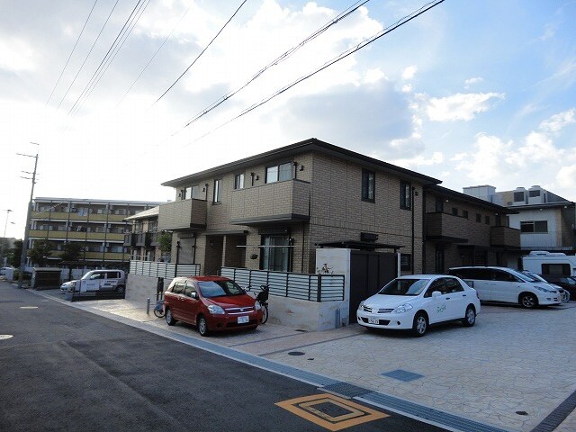 ウエストフィールド１０Ｄ棟の物件外観写真