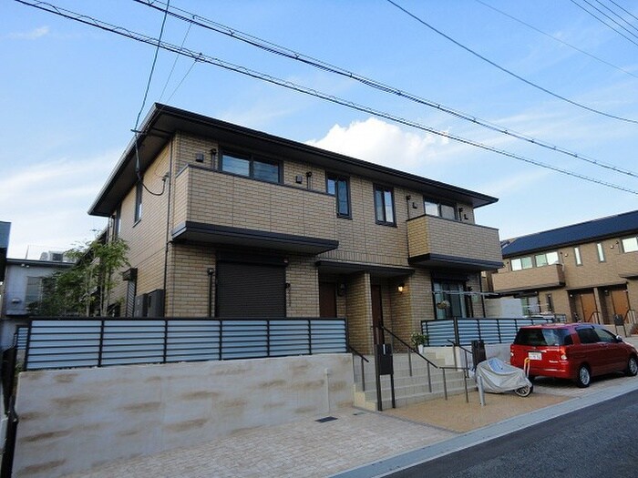 ウエストフィールド１０Ｄ棟の物件外観写真