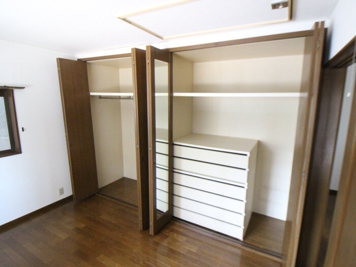 塚口本町1丁目貸家の物件内観写真