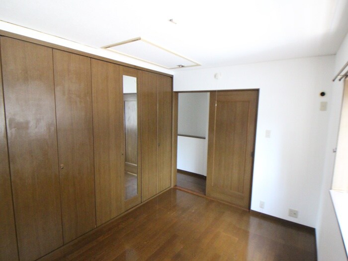 塚口本町1丁目貸家の物件内観写真