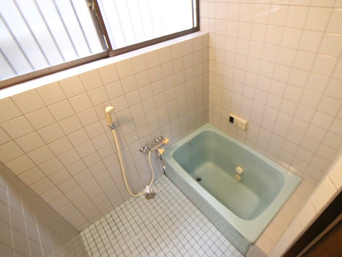 塚口本町1丁目貸家の物件内観写真