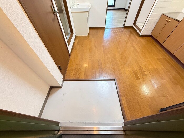 ジュネス平野西(202)の物件内観写真