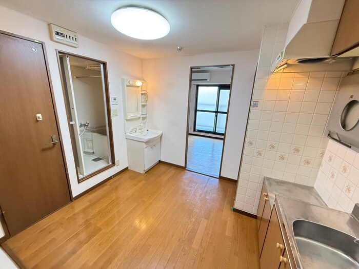 ジュネス平野西(202)の物件内観写真