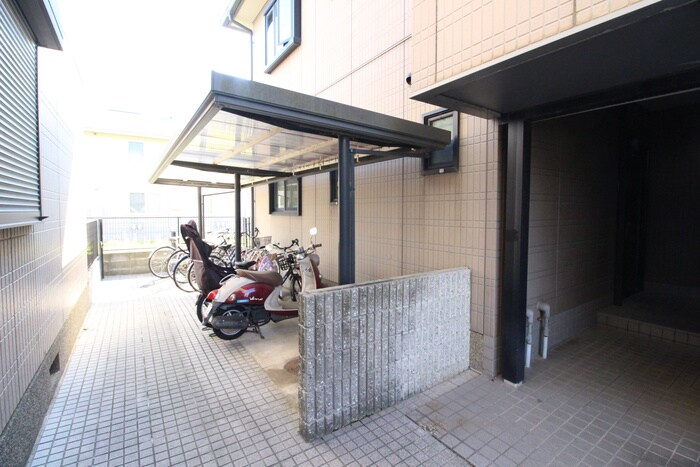 ウエストサイドタウンＡ棟の物件外観写真