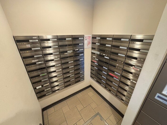 伽羅コート伏見（507）の物件外観写真