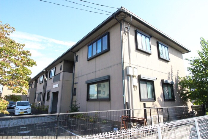 ウエストサイドタウンＦ棟の物件外観写真