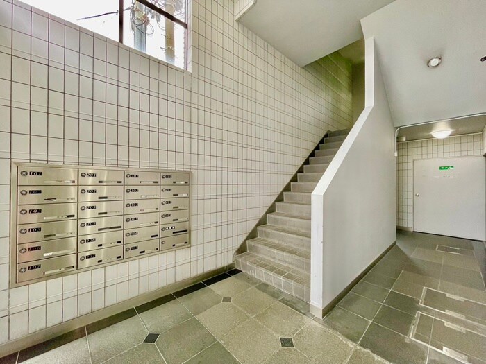 スリ－エヌ豊中の物件外観写真