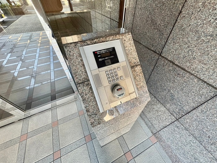 エリーフラッツ京町の物件外観写真