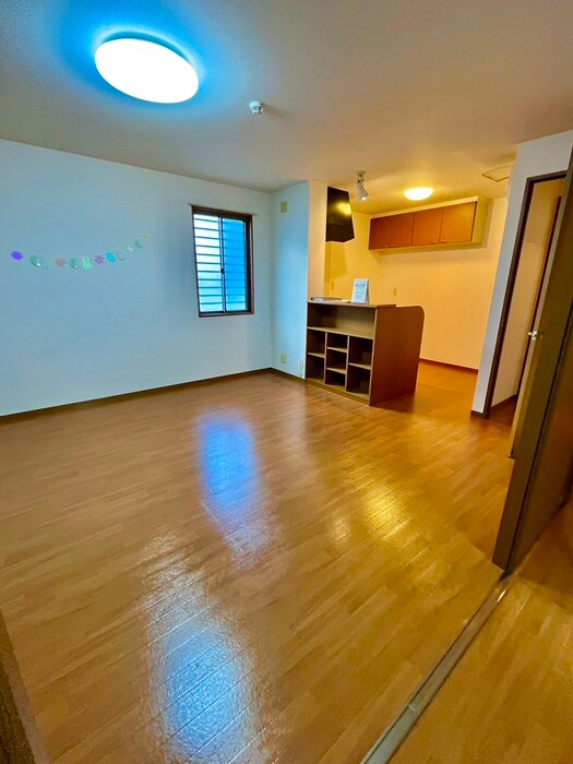 サニーサイドIZUMI A棟の物件内観写真