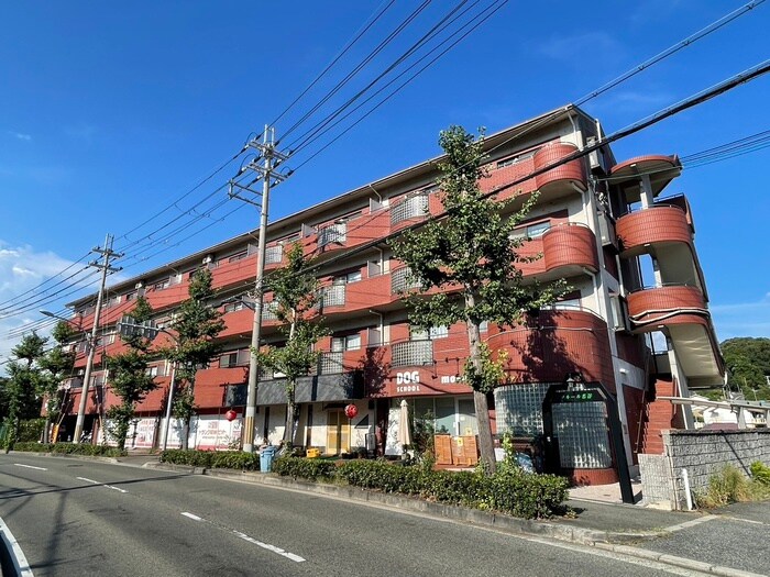 フルール名谷の物件外観写真