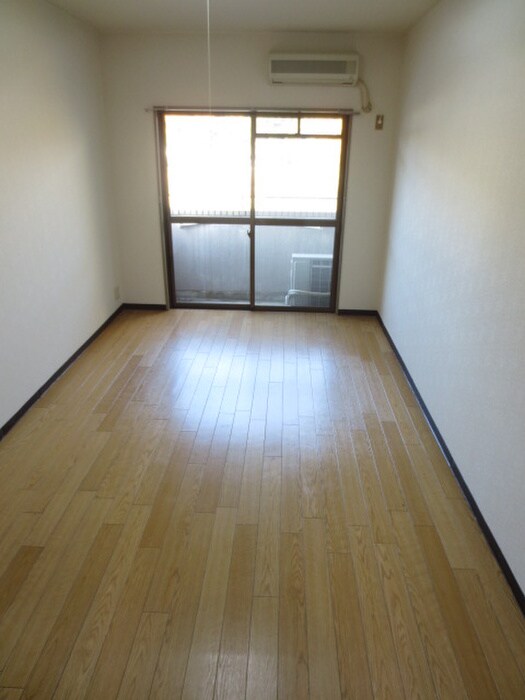 メゾンジョアの物件内観写真