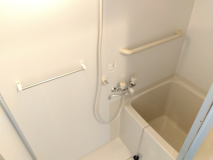 サリュー塚口の物件内観写真