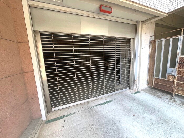 ロイヤル苦楽園の物件外観写真