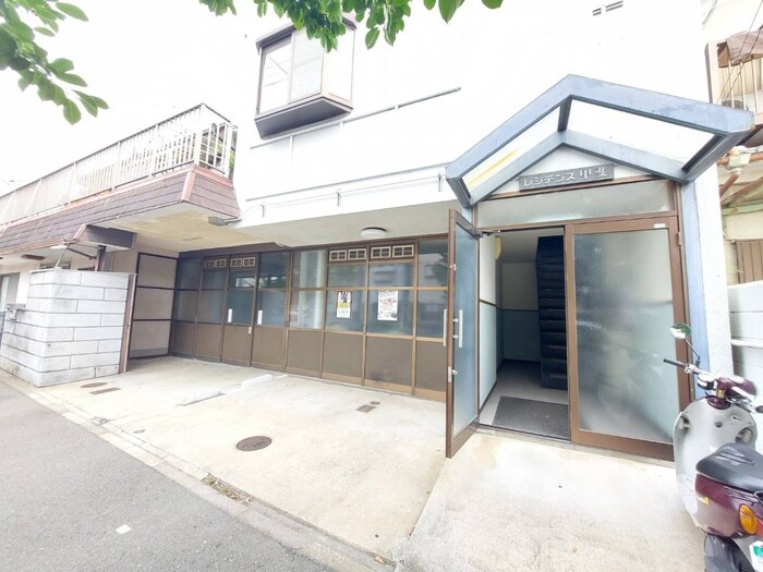 レジデンス甲斐の物件外観写真