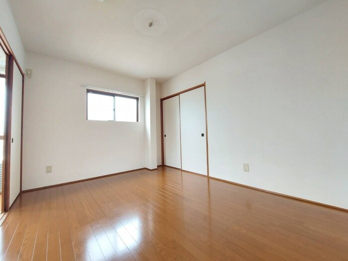 レジデンス甲斐の物件内観写真