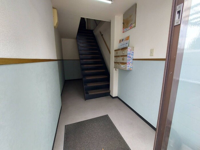 レジデンス甲斐の物件外観写真